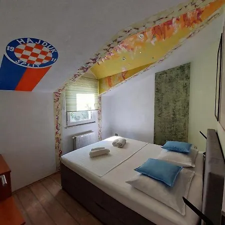 Klara Apartment *