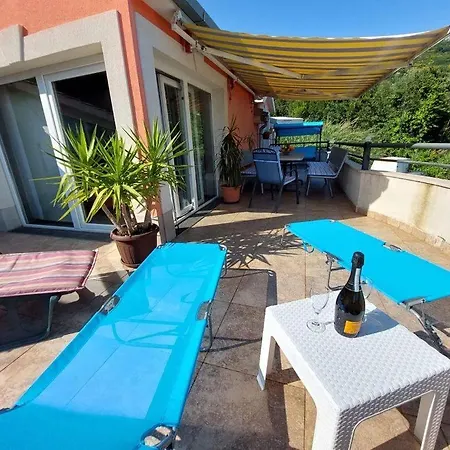 Klara Apartment Solin