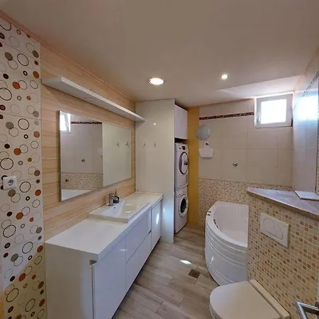 Klara Apartment